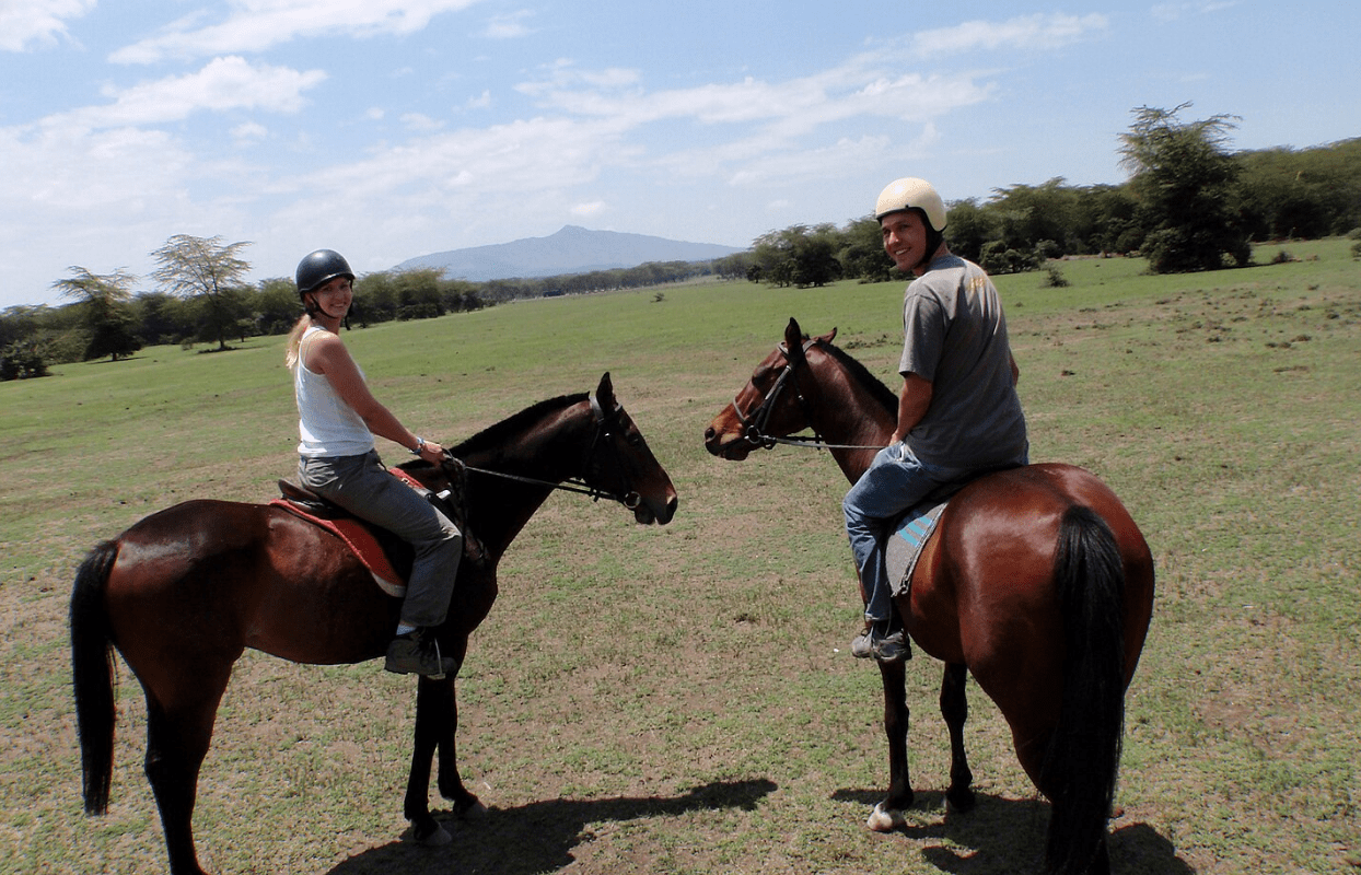 Sustainable Safaris Africa - Experiences - Horseback Safari -